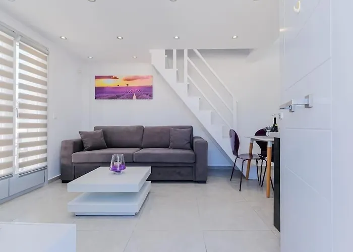 Ageri Suite